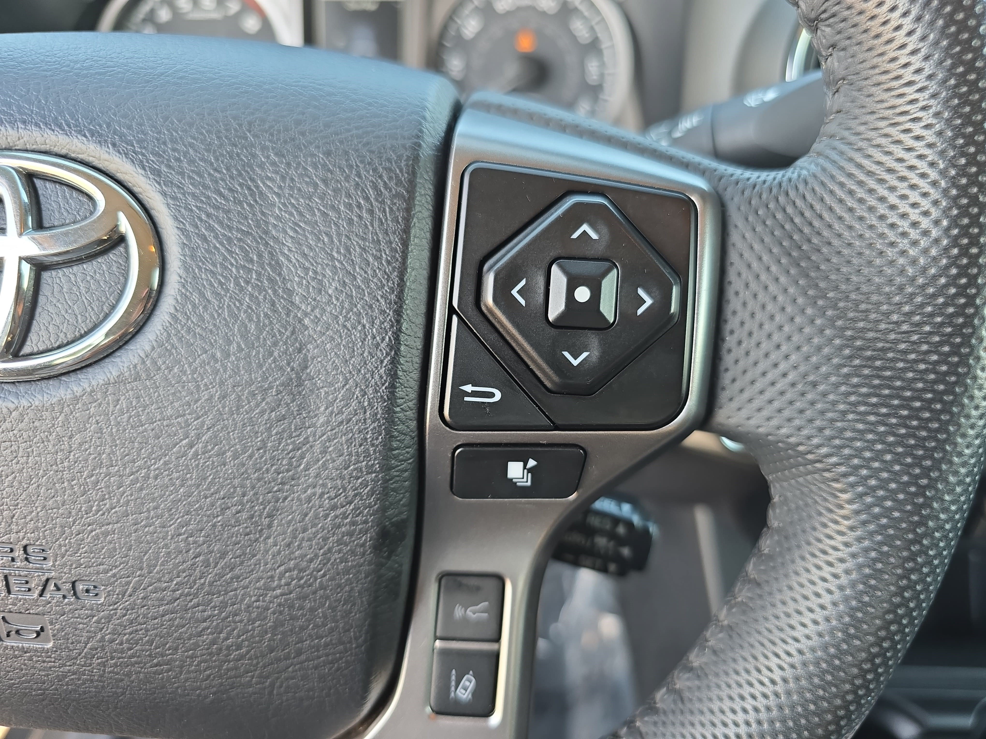 Used 2023 Toyota Tacoma SR5 w/ SX Package AWD/4WD image 17