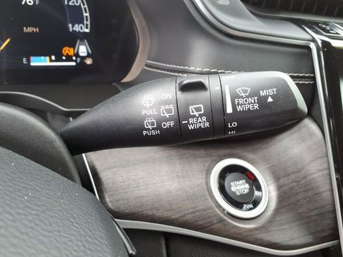 Certified 2022 Jeep Grand Cherokee Limited w/ Trailer Tow Prep Group (B) AWD/4WD image 21