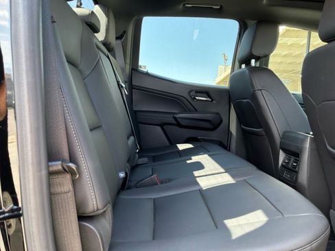 Used 2023 GMC Canyon Elevation w/ Elevation Premium Package RWD image 19