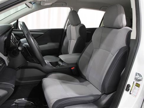 Used 2021 Subaru Outback Premium image 5