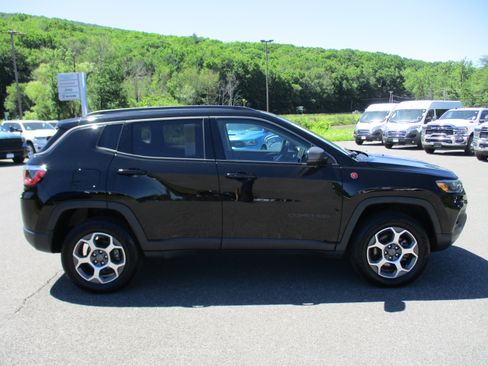 Certified 2022 Jeep Compass Trailhawk w/ Trailhawk Convenience Group AWD/4WD image 4