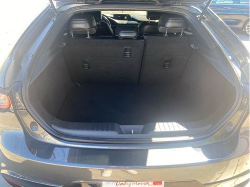 Used 2019 MAZDA MAZDA3 AWD Hatchback image 5