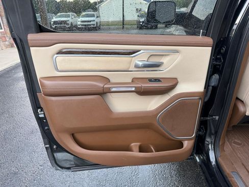 Used 2019 RAM 1500 Laramie w/ Trailer Tow Group AWD/4WD image 16