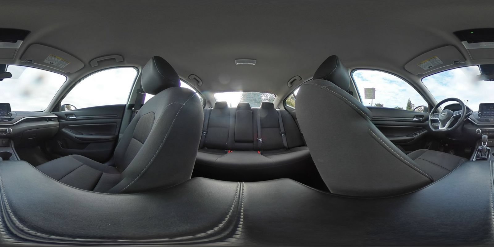 Used 2025 Nissan Altima 2.5 SV FWD image 41
