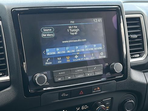 Used 2024 Nissan Frontier SL w/ Technology Package AWD/4WD image 18