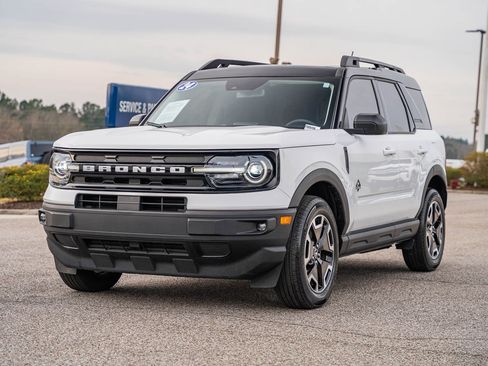 Used 2024 Ford Bronco Sport Outer Banks w/ Tech Package image 3