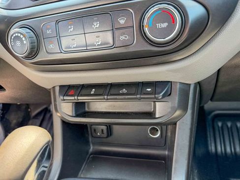 Used 2022 Chevrolet Colorado W/T w/ WT Convenience Package RWD image 15