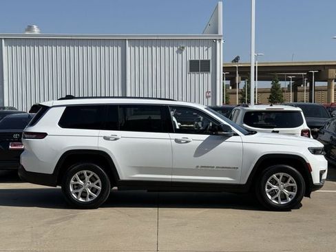 Used 2023 Jeep Grand Cherokee L Limited RWD image 3