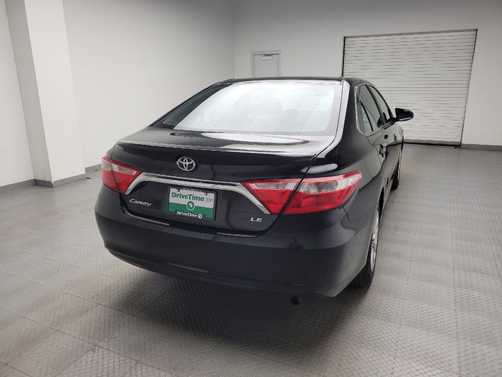 Used 2017 Toyota Camry LE FWD image 7