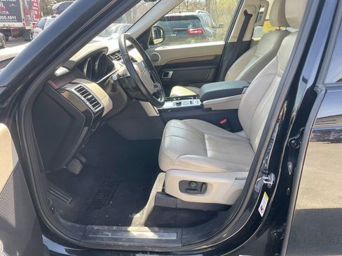 Used 2017 Land Rover Discovery HSE AWD/4WD image 12