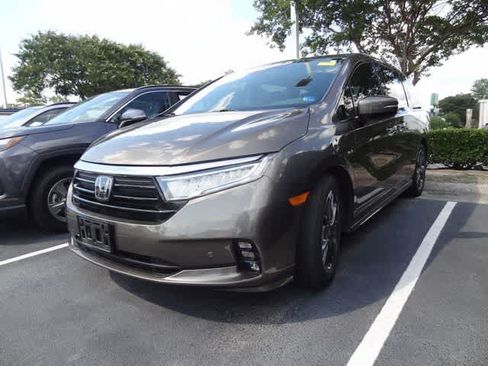 Used 2023 Honda Odyssey Elite image 1
