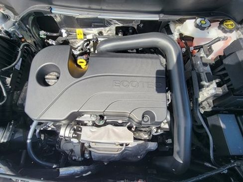 Used 2026 Chevrolet Equinox ACTIV FWD image 11