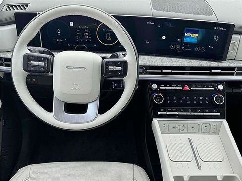 New 2025 Hyundai Santa Fe Calligraphy AWD/4WD image 18