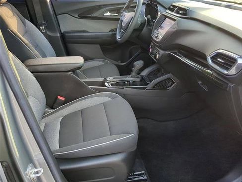 Used 2023 Chevrolet TrailBlazer LT FWD image 19
