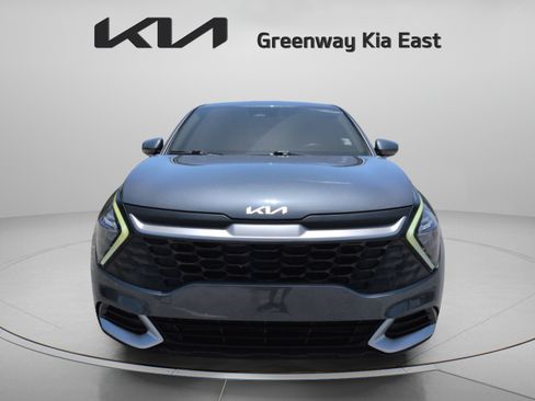 Used 2023 Kia Sportage LX FWD image 11