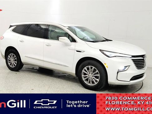 Used 2024 Buick Enclave Essence w/ LPO, Floor Liner Package FWD image 1