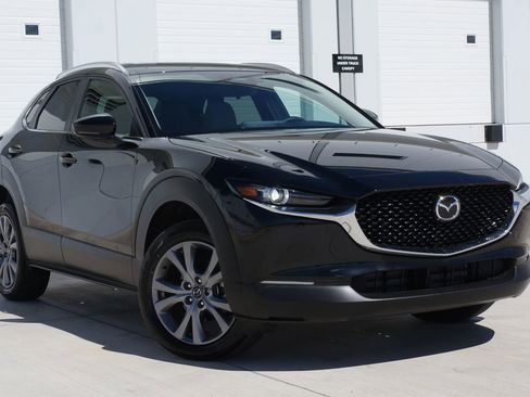 Used 2025 MAZDA CX-30 AWD 2.5 S w/ Preferred Package image 2