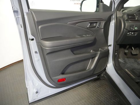 Used 2023 Honda Passport EX-L image 14