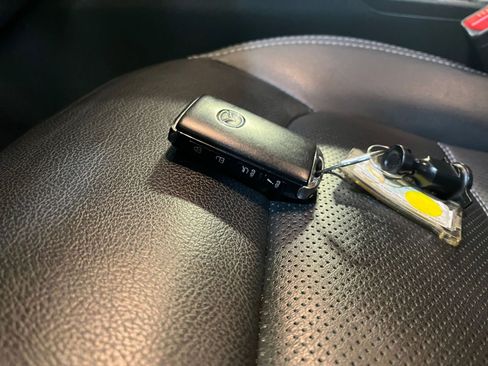 Used 2025 MAZDA CX-5 AWD 2.5 S w/ Preferred Package image 22