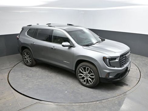 New 2026 GMC Acadia Denali Ultimate w/ LPO, Floor Liner Package AWD/4WD image 24