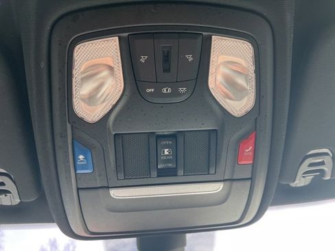 Used 2019 RAM 1500 Big Horn image 17