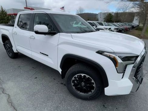 New 2026 Toyota Tundra SR5 AWD/4WD image 2