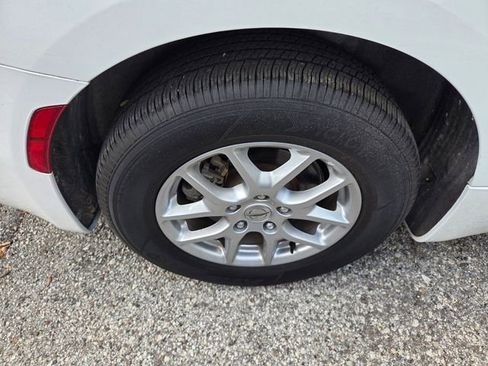 Certified 2023 Chrysler Pacifica Touring-L FWD image 8