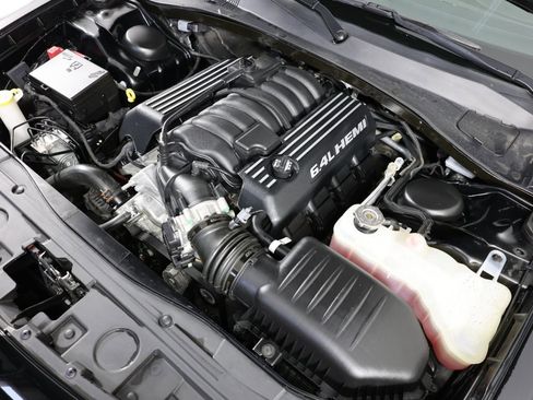 Used 2023 Chrysler 300 C RWD image 33