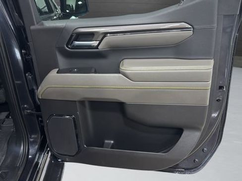 Used 2024 Chevrolet Silverado 1500 ZR2 w/ Technology Package image 31