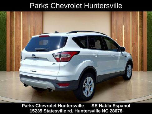 Used 2017 Ford Escape SE w/ Equipment Group 201A FWD image 33