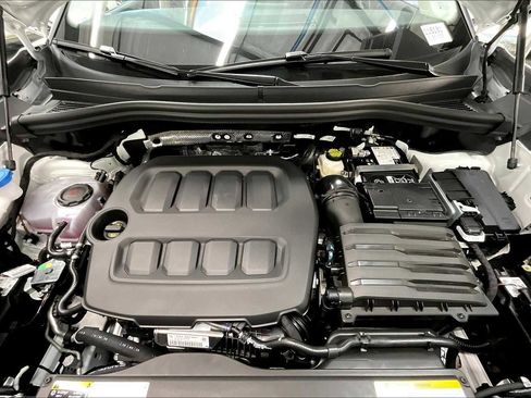 New 2025 Volkswagen Tiguan S AWD/4WD image 13
