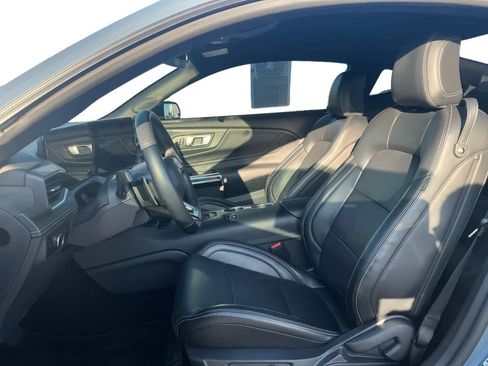 Used 2024 Ford Mustang GT Premium image 7