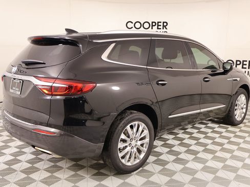 Used 2020 Buick Enclave Essence image 22