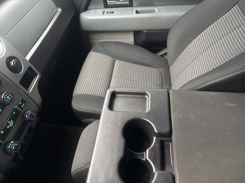 Used 2012 Ford F150 XLT w/ XLT Custom Pkg image 29
