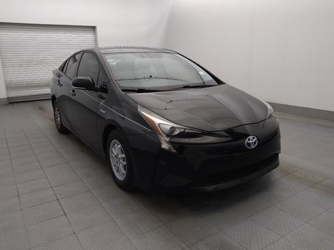 Used 2016 Toyota Prius Four image 13