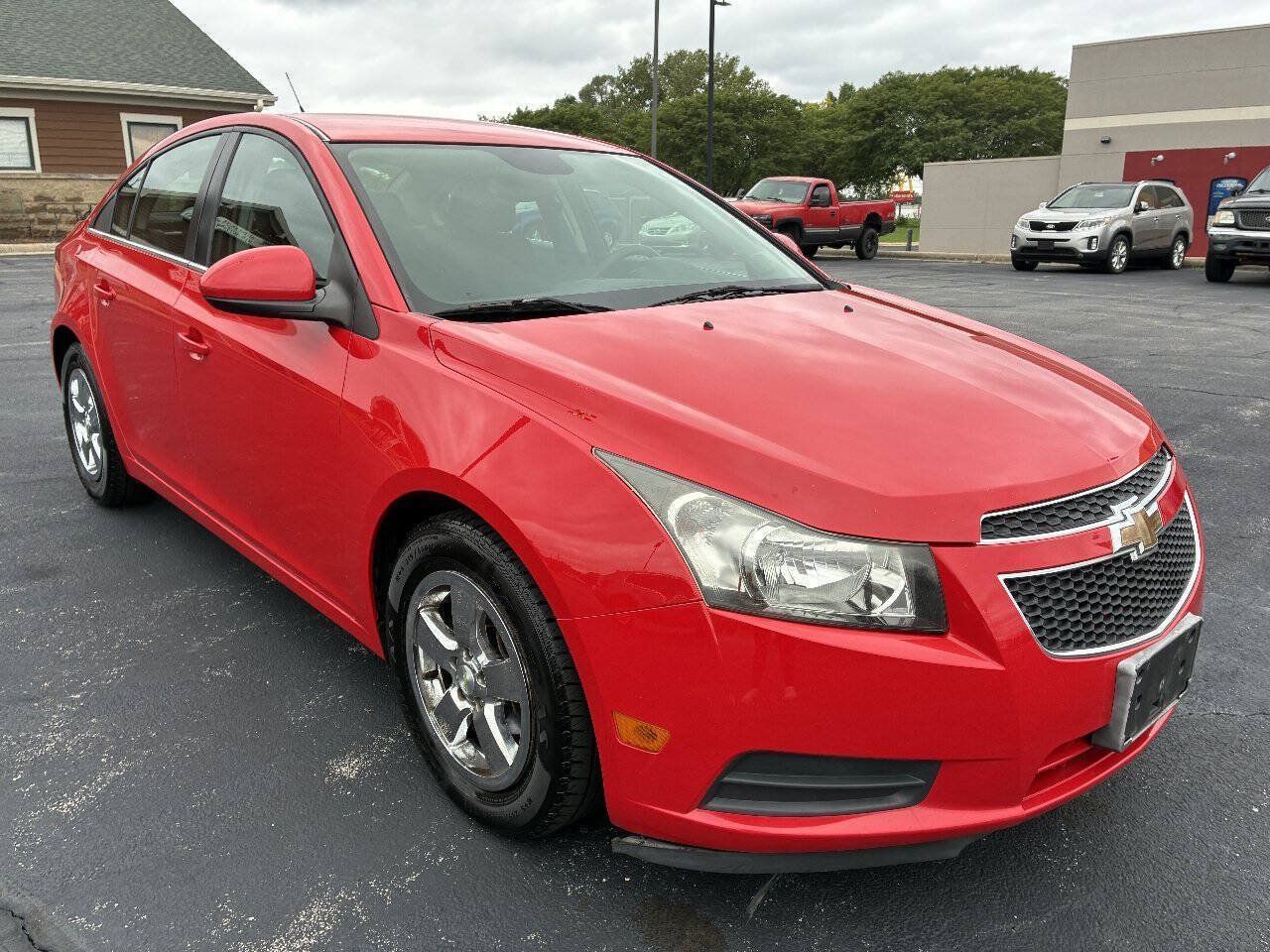 Used 2014 Chevrolet Cruze LT FWD image 1