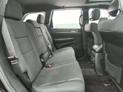 Used 2016 Jeep Grand Cherokee Laredo w/ Security & Convenience Group AWD/4WD image 30