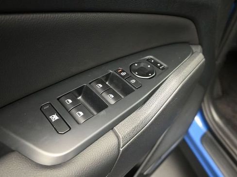 Used 2026 Kia Sportage EX FWD image 23
