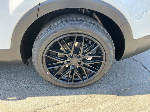 Used 2020 Kia Telluride S w/ S 8 Passenger Seating Package FWD image 46