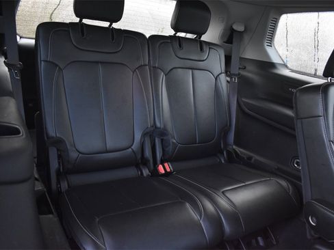 Used 2023 Jeep Grand Cherokee L Limited image 18