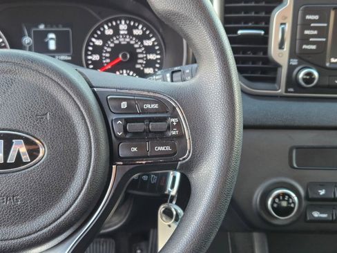 Used 2017 Kia Sportage LX image 37