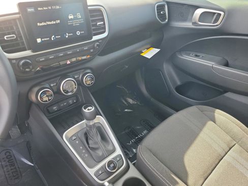 New 2026 Hyundai Venue SEL image 13