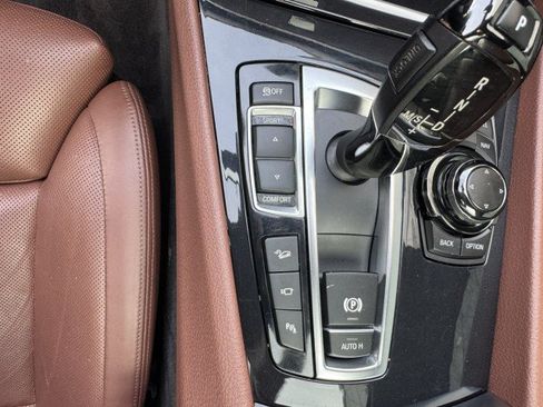 Used 2013 BMW 550i Gran Turismo xDrive AWD/4WD image 31