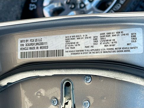 Used 2024 RAM 2500 Laramie image 12