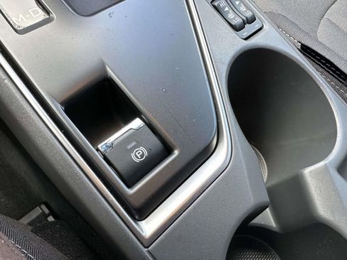 Certified 2025 Subaru Crosstrek 2.0i Premium image 20