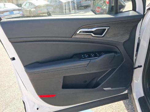 Used 2023 Kia Sportage X-Line image 19