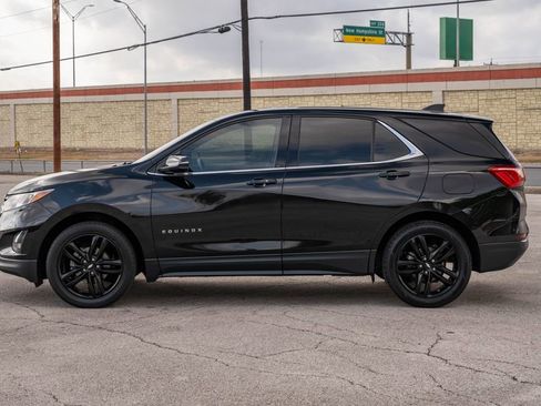 Used 2020 Chevrolet Equinox LT w/ Midnight Edition FWD image 4