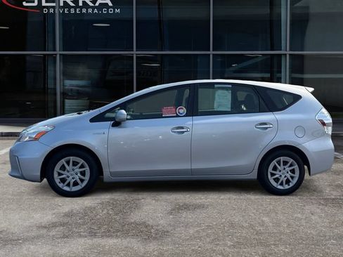 Used 2014 Toyota Prius V Two FWD image 2