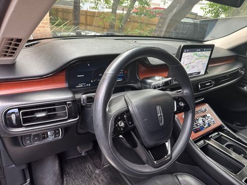 Used 2021 Lincoln Aviator Grand Touring w/ Equipment Group 301A AWD/4WD image 17