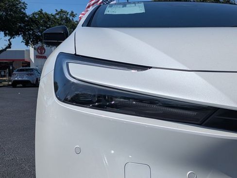 New 2026 Toyota Prius Plug-In Hybrid w/ Limited Premium Package FWD image 10